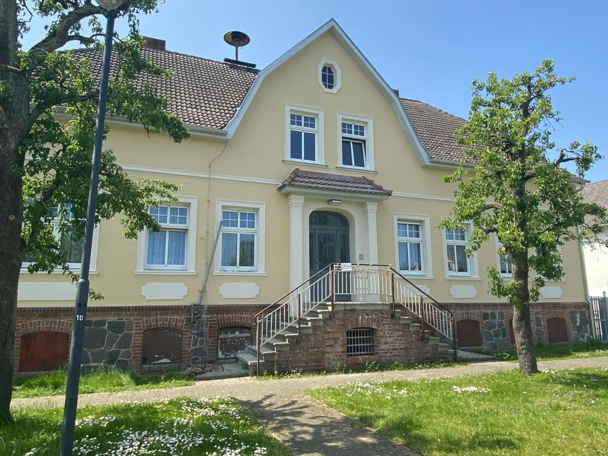 Fewo In Neustadt/Dosse, Der Stadt Der Pferde Leddin Extérieur photo